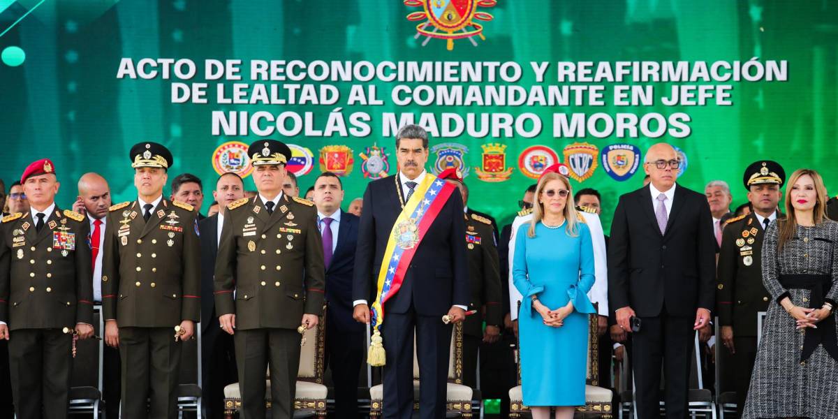 La Fuerza Armada De Venezuela Reafirma Su Lealtad A Nicol S Maduro En