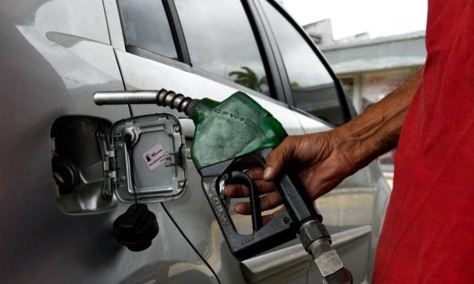 Desabastecimiento De Combustibles En 6 Provincias