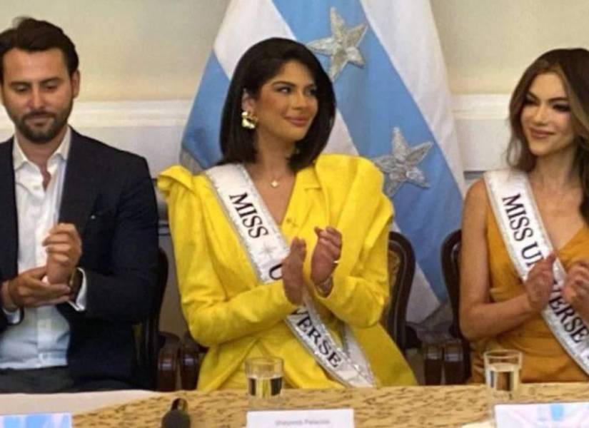 Imagen del ministro de turismo, Niels Olsen, la Miss Universo, Sheynnis Palacios, y la recién elegida Miss Universo Ecuador, Mara Topic