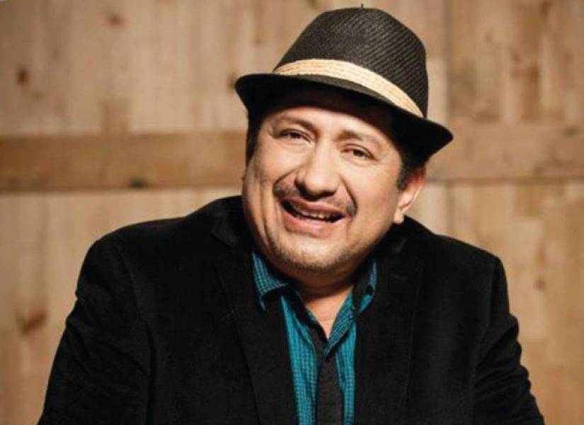 Aladino, cantante ecuatoriano con gran trayectoria musical.