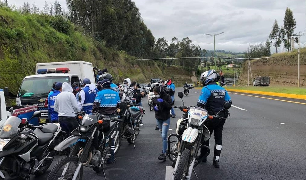 Alcalde de Quito pide mayor control en emisión de salvoconductos por COVID-19