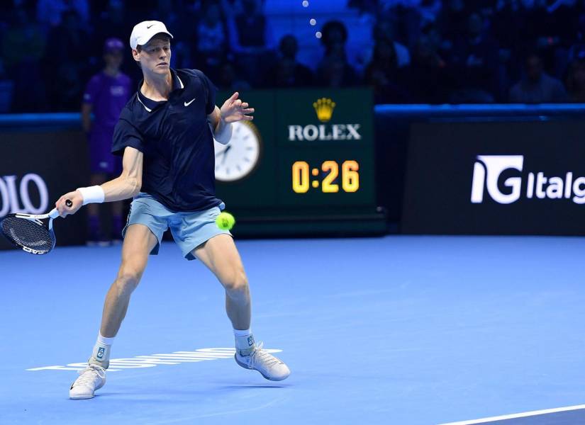 El italiano Jannik Sinner, número 1 del mundo, venció a Taylor Fritz para ganar el ATP Finals.