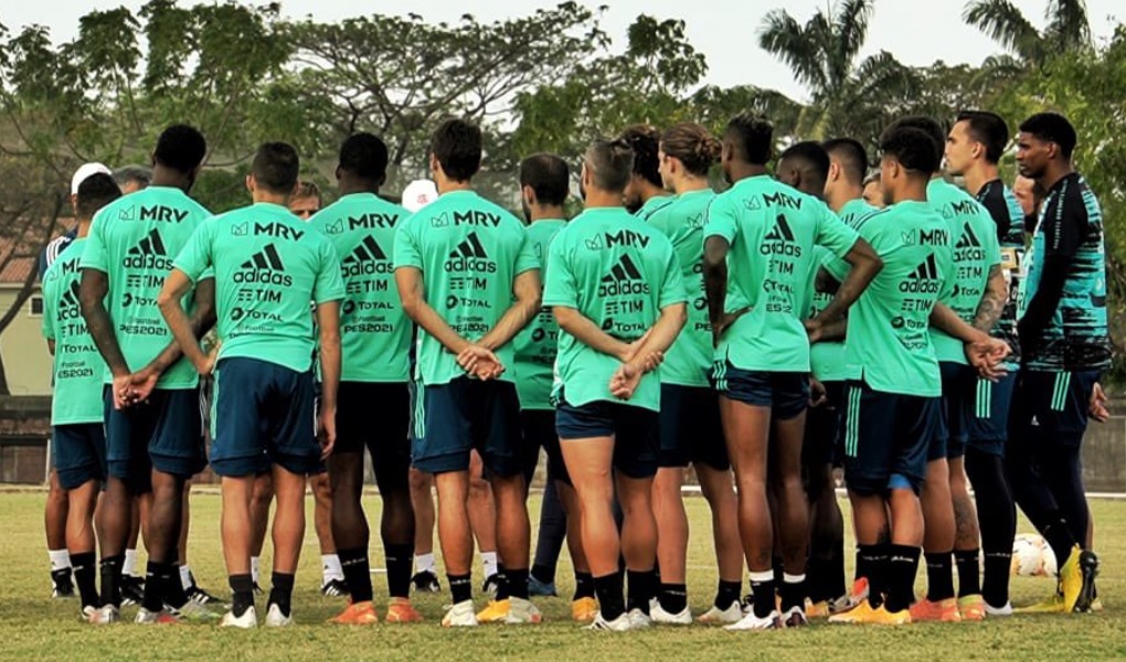 Jugadores del Flamengo con COVID-19 regresarán a Brasil en vuelo chárter, según ministro