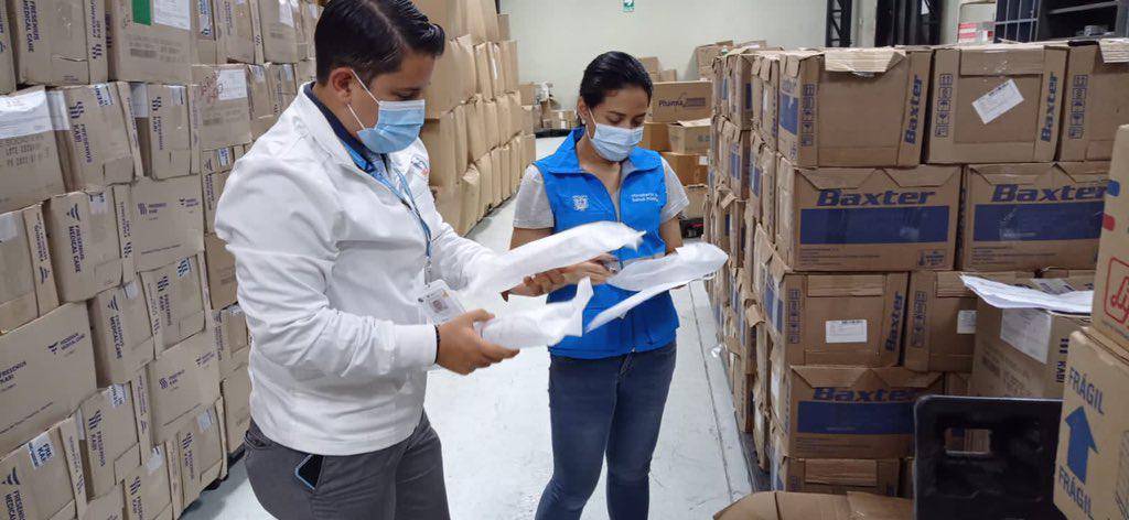 Farmacéuticas ecuatorianas afirman que tienen capacidad para dotar a hospitales declarados en emergencia