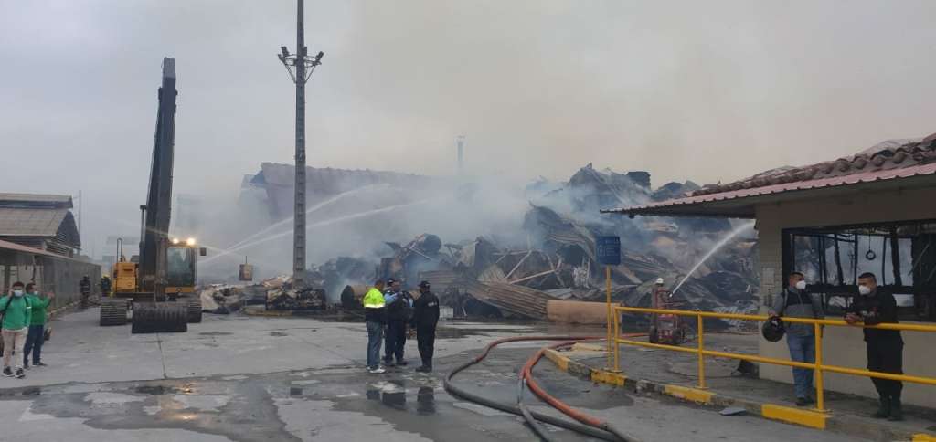 Incendio de Durán fue controlado en horas de la mañana