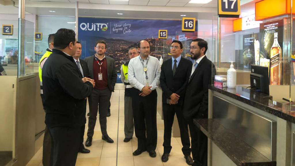 Aeropuerto de Quito restringe llegada de vuelos para actividades específicas