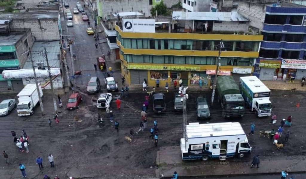 Autoridades desalojan exteriores del Centro de Faenamiento Metropolitano