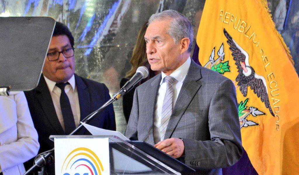 Ecuador: Fernando Muñoz fue removido como presidente del Tribunal Contencioso Electoral por tres jueces