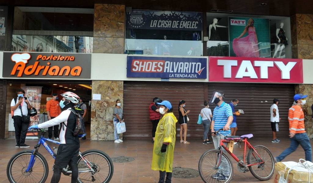 Actividades comerciales se reactivan paulatinamente en Ecuador