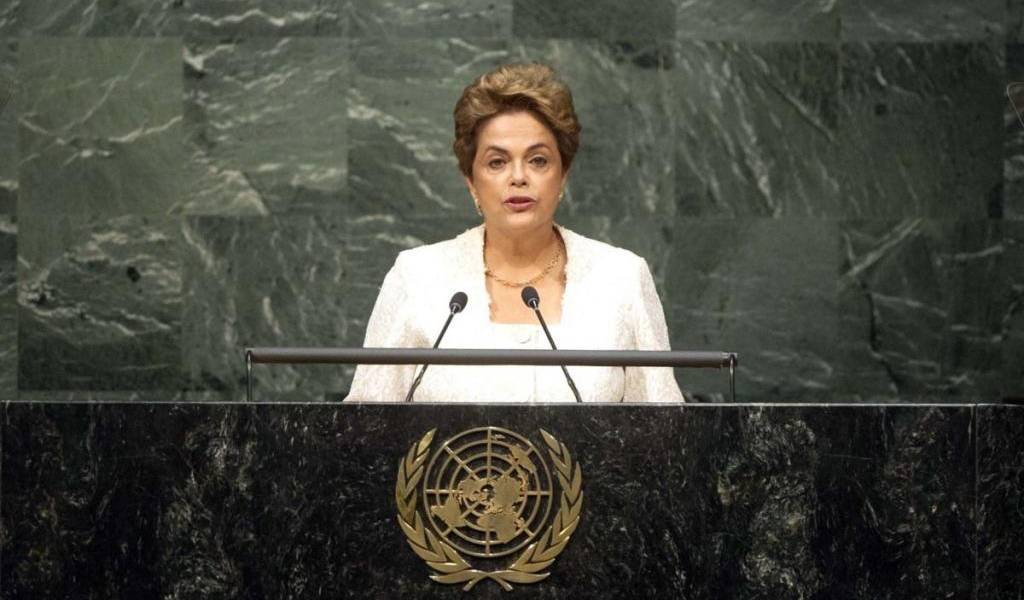 Defensa de Rousseff pide a Corte Suprema anular proceso de impeachment