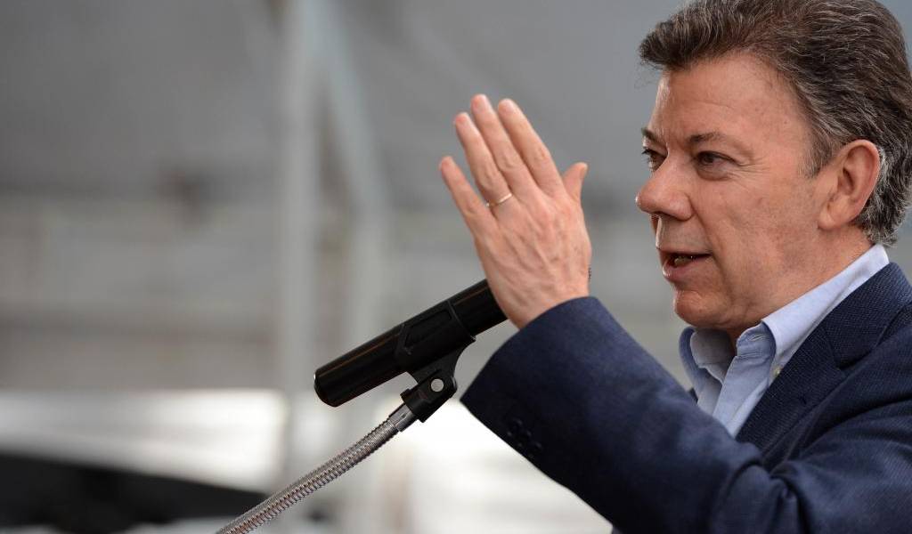 Santos sanciona ley para refrendar futuros acuerdos de paz en Colombia