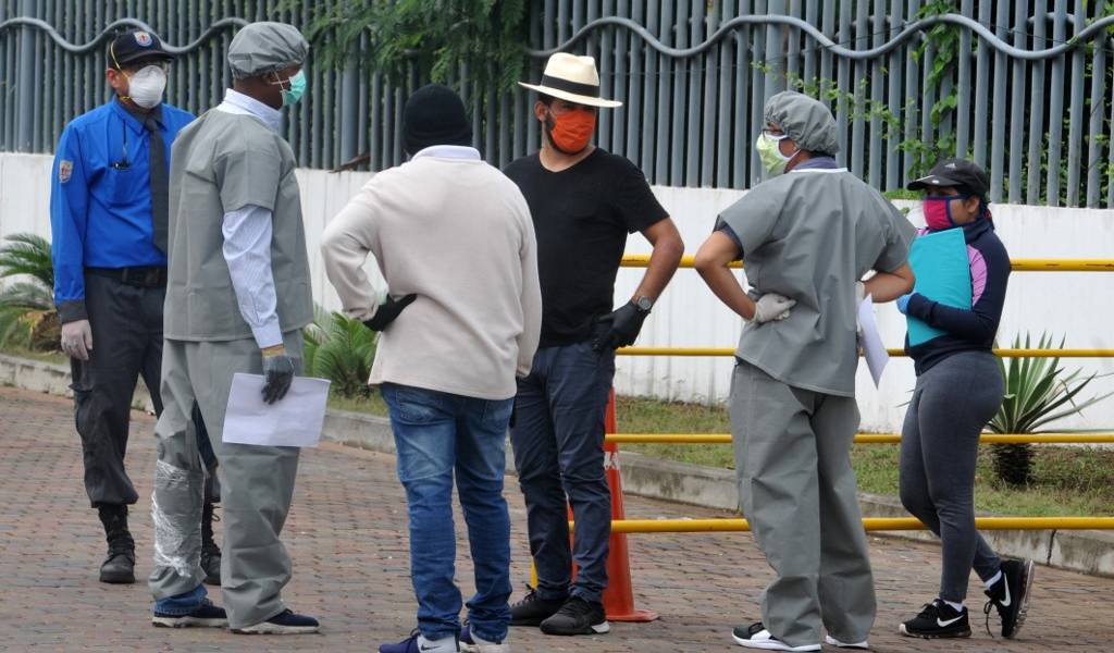 Esperas de más de 20 días en Guayaquil para saber de un ser querido fallecido