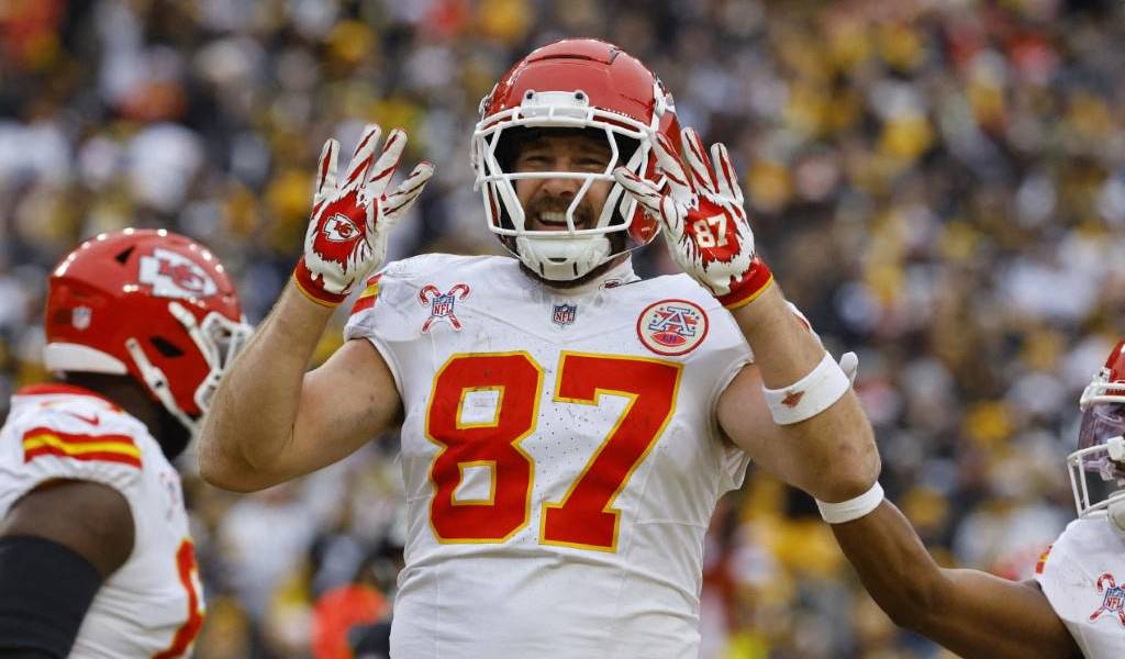 Kansas Chiefs derrotaron a Steelers y aseguraron el primer lugar en la Conferencia Americana