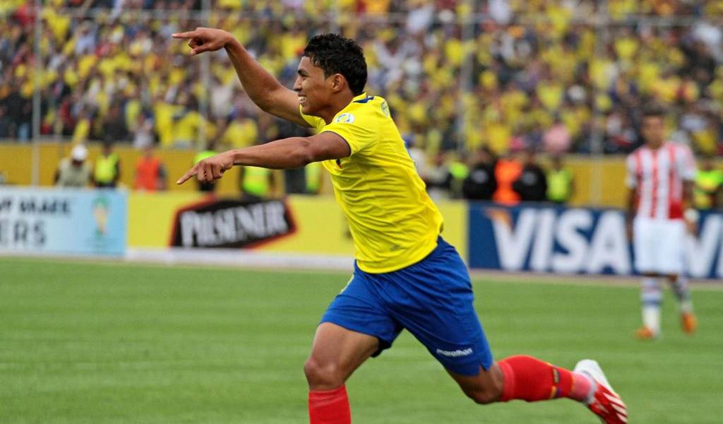 Jefferson Montero anuncia por twitter la ruptura con su representante