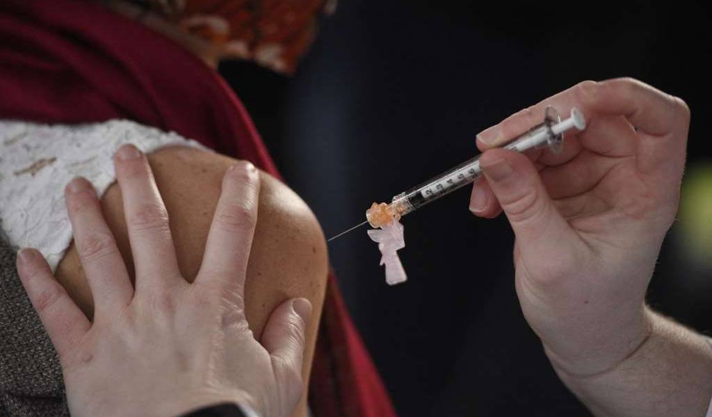 COVID: Definirán a los 9 millones de ecuatorianos que serán vacunados