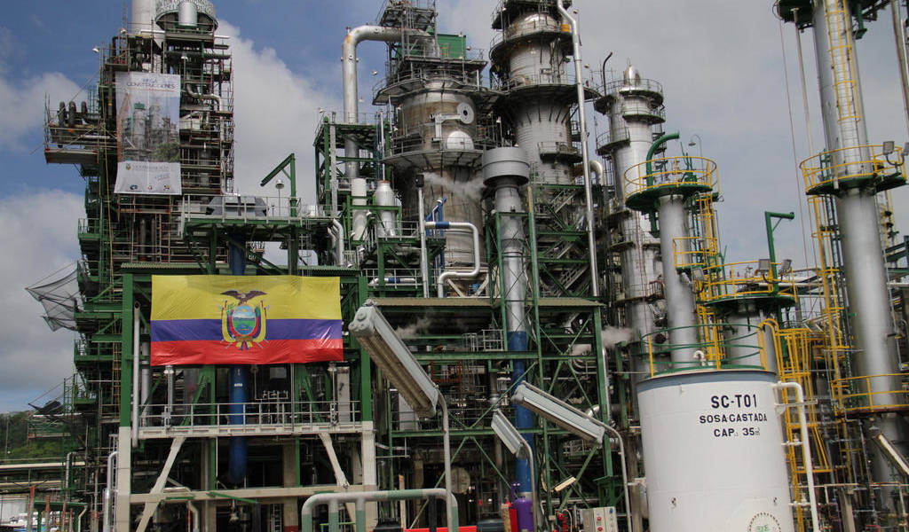 Contraloría reúne en informe irregularidades en repotenciación de Refinería de Esmeraldas