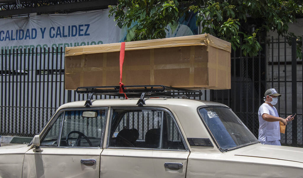 Ecuador roza los 5.000 contagios mientras investigan sobornos por cadáveres en Guayaquil