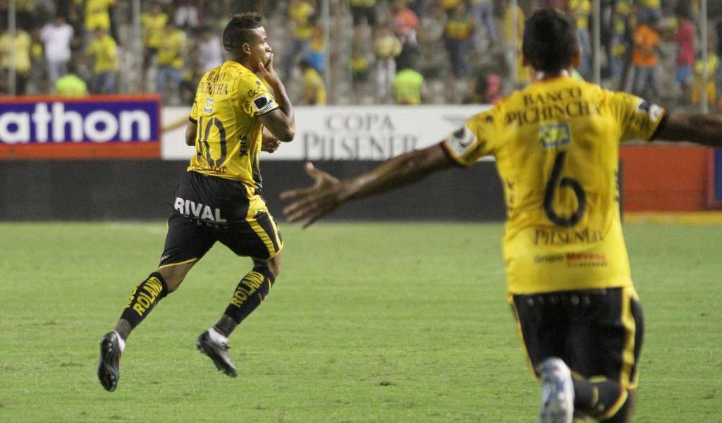 Católica en busca de triunfo y Emelec para mantenerse de líder en Ecuador