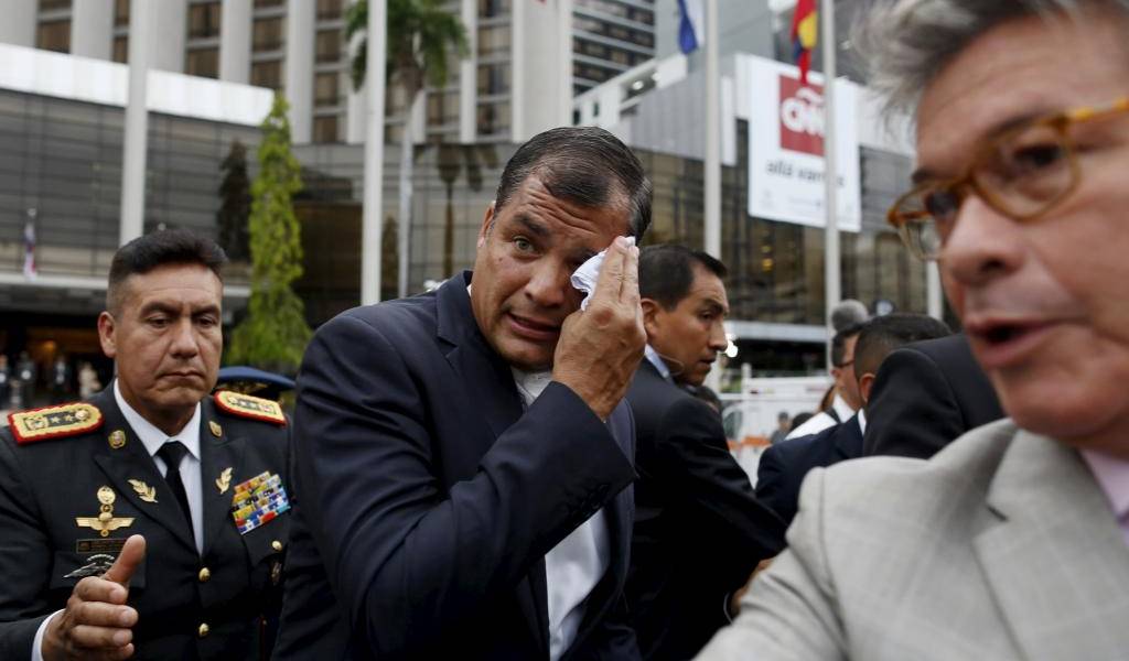 Vía decreto, Rafael Correa dispone protección y seguridad para exmandatarios y familiares