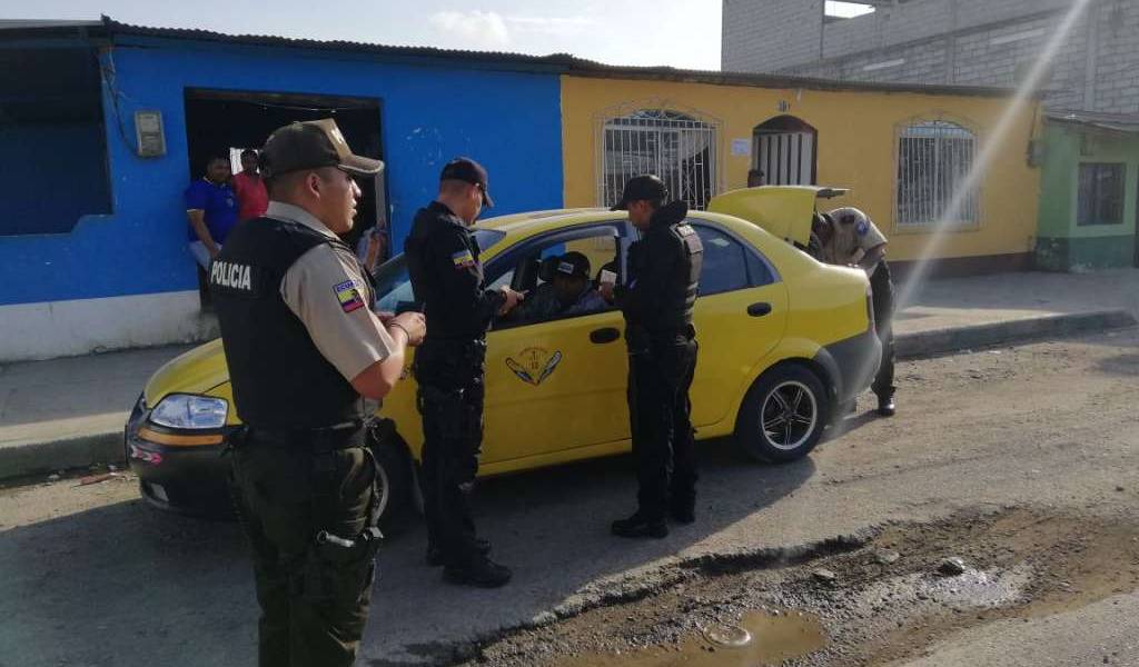 Enfrentamiento en Mompiche deja un muerto y un herido