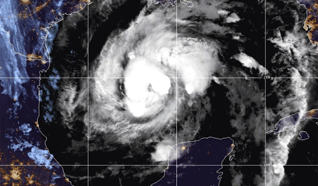 El huracán Zeta avanza hacia la costa de EEUU