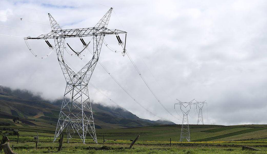 El Gobierno lanza una licitación para el sistema de interconexión eléctrica Ecuador – Perú