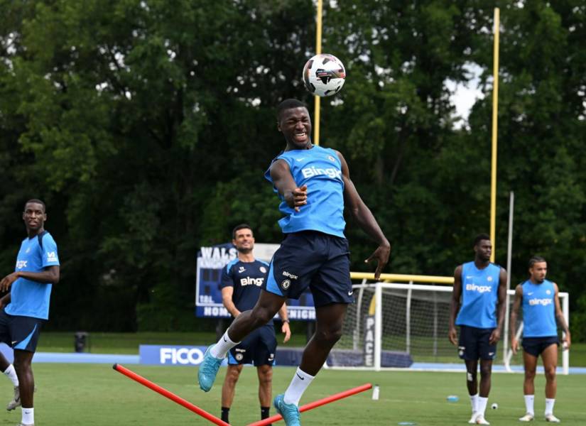 Moisés Caicedo se sumó a la pretemporada del Chelsea en Estados Unidos.