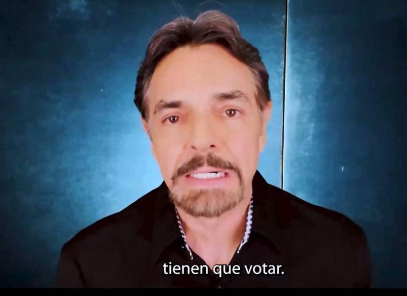 Eugenio Derbez expresando su opinión sobre votar