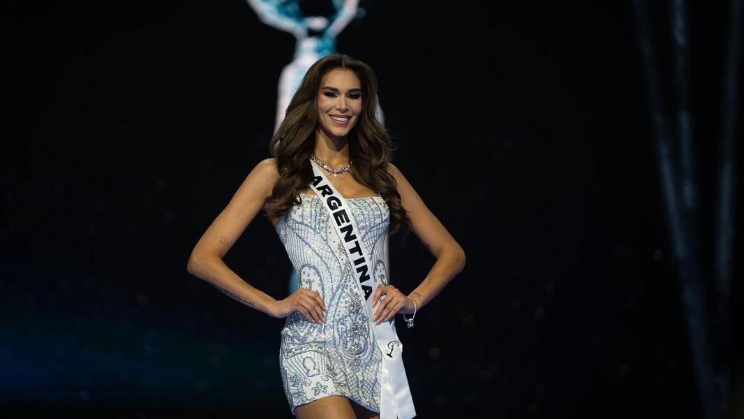 Miss Argentina es destituida de su título después de polémicas declaraciones sobre el Miss Universo 2024