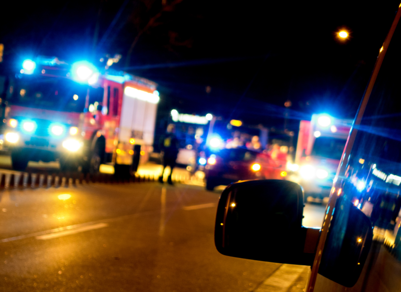 Foto referencial de ambulancias en el lugar de emergencia