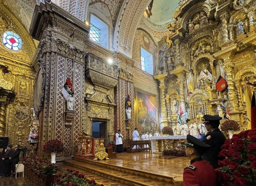 Ceremonia religiosa de agradecimiento y bendición de Quito.