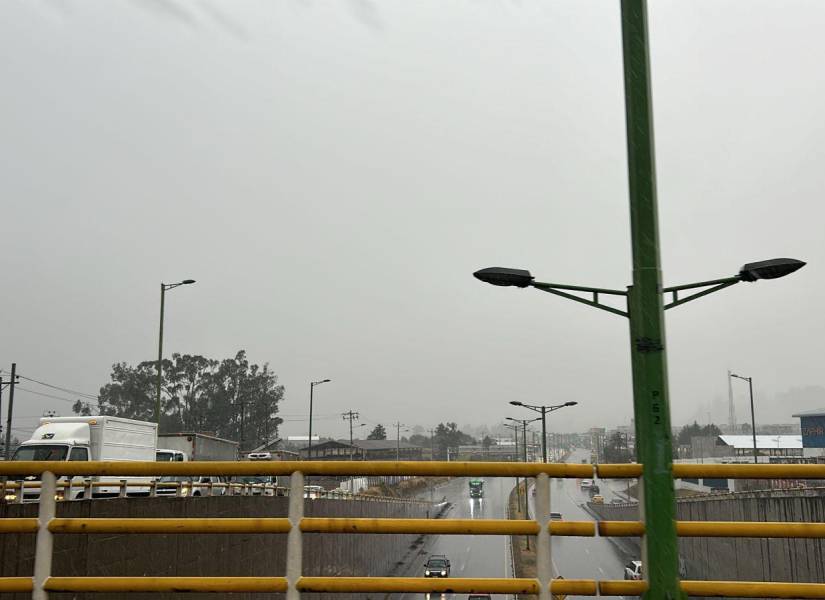 Lluvias en Tababela, en la vía que conecta al Aeropuerto.