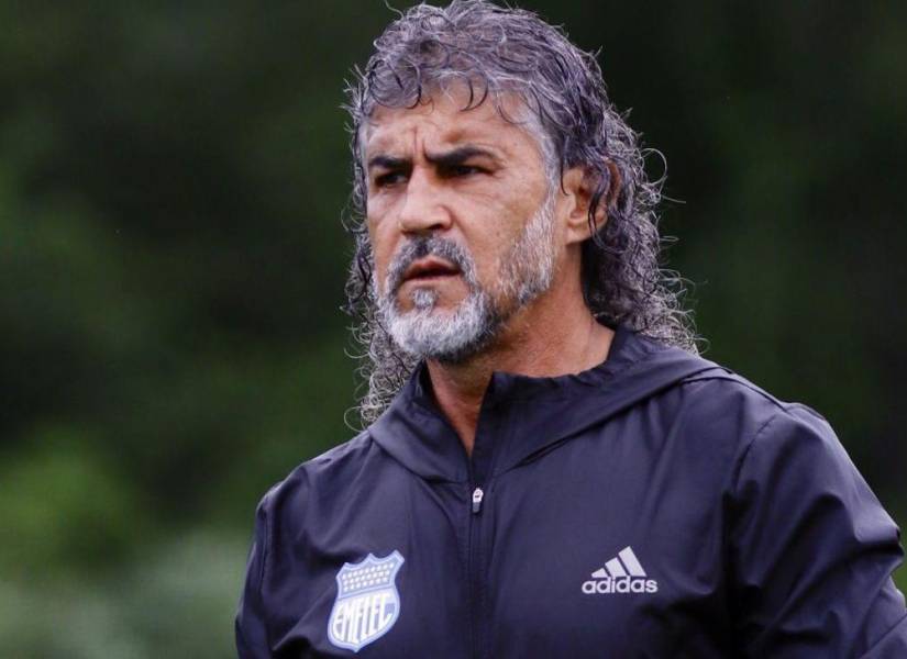 Leonel Álvarez, entrenador colombiano de Emelec.