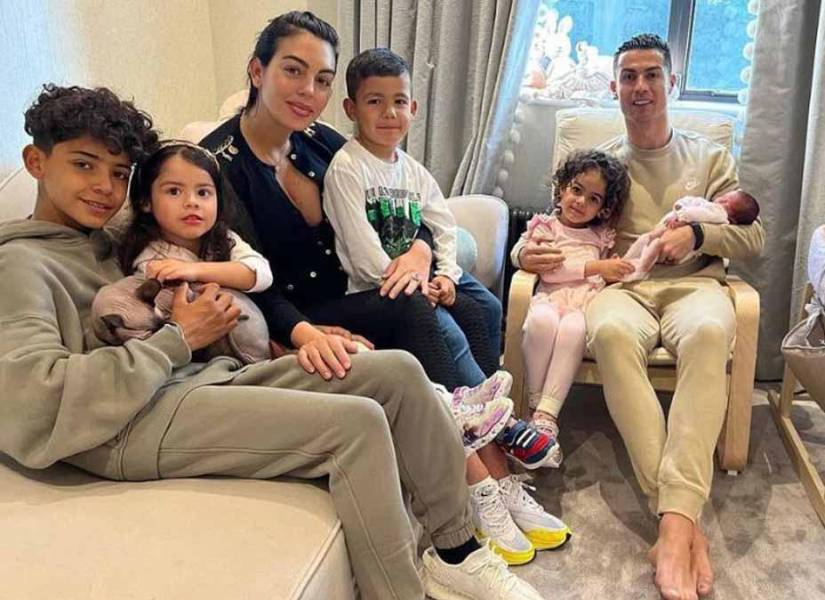 Imagen de la familia de Georgina Rodríguez junto a Cristiano Ronaldo