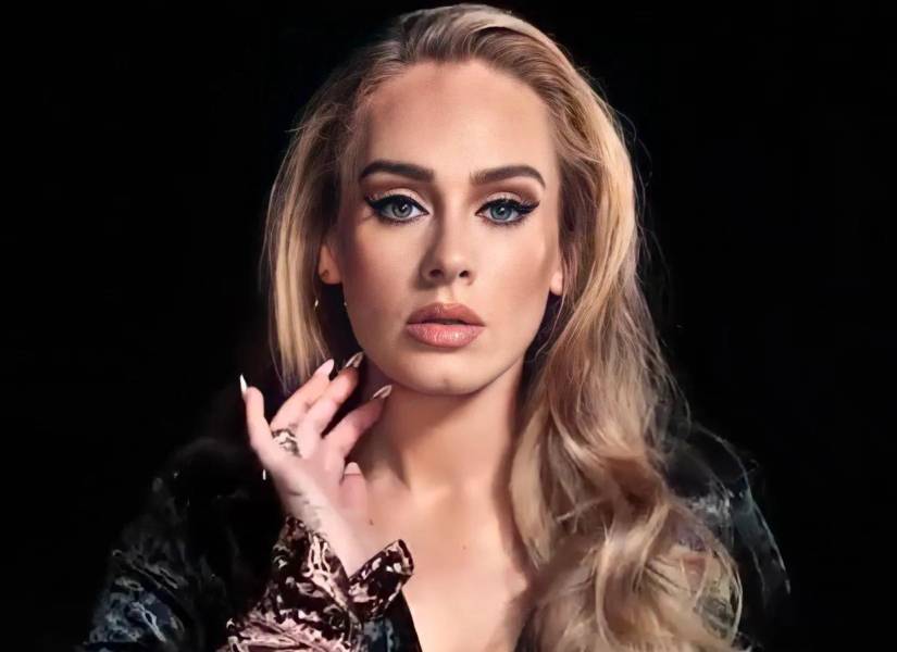 Adele Laurie Blue Adkins (Londres, 1988), conocida mundialmente como Adele, es una aclamada cantautora británica famosa por su potente voz y emotivas baladas pop con influencias de soul y jazz. Ha vendido más de 120 millones de discos y sencillos, convirtiéndose en una de las artistas musicales con mayores ventas a nivel global.