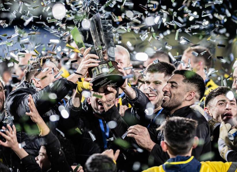 El Peñarol, de Byron Castillo, quedó campeón del Torneo Apertura de Uruguay,