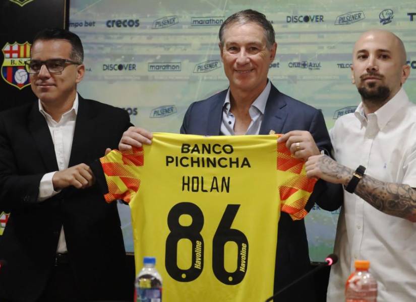 Ariel Holan espera a Ángel Mena para la segunda etapa de la Liga Pro en la delantera de Barcelona SC.