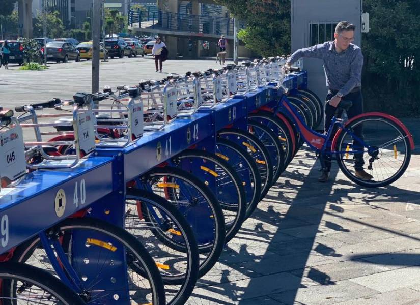 El Sistema de Bicicletas Públicas funcionaba con 130 vehículos no motorizados y seis estaciones en el hipercentro de Quito.