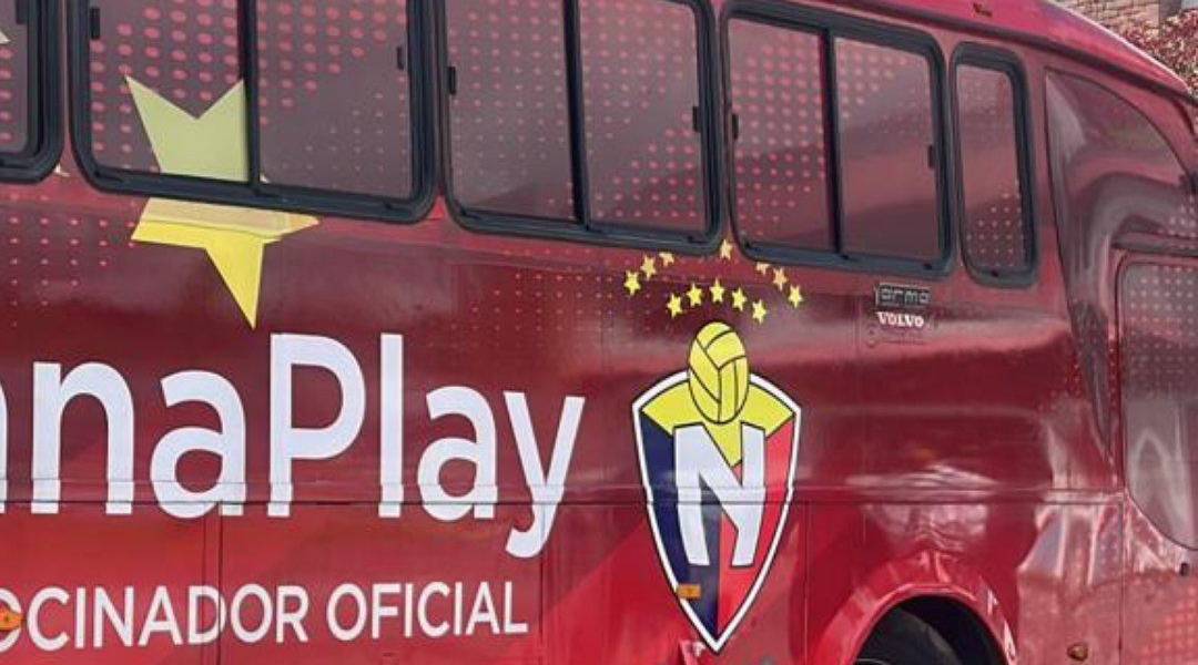 El Nacional recuperó su bus que fue embargado por deudas