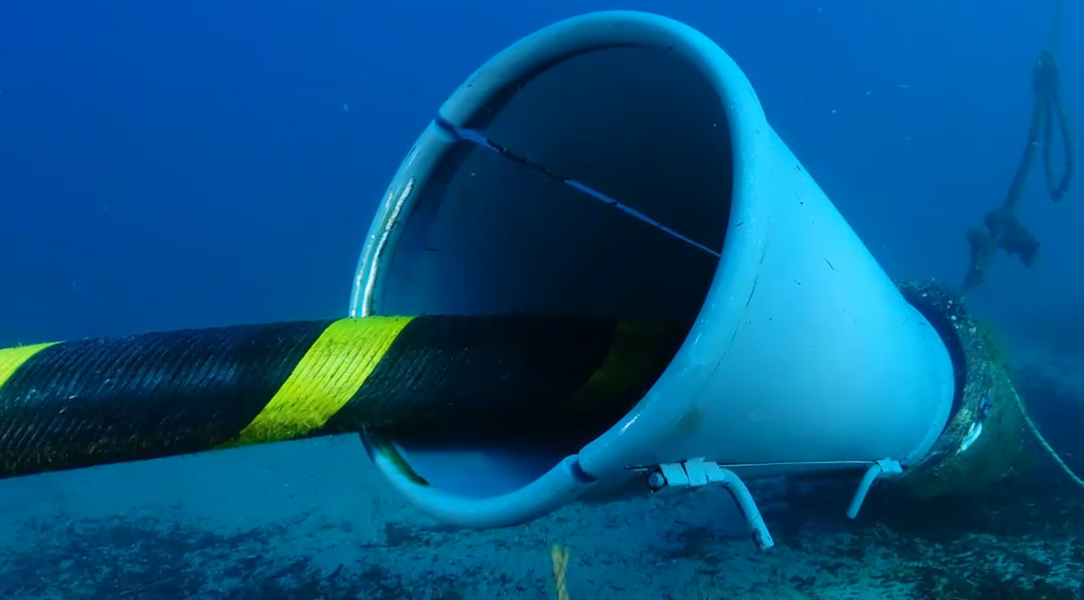 Imagen de un cable submarino en Ecuador