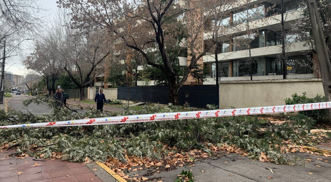 Chile: un millón de casas sin electricidad y tres muertos debido a las fuertes lluvias