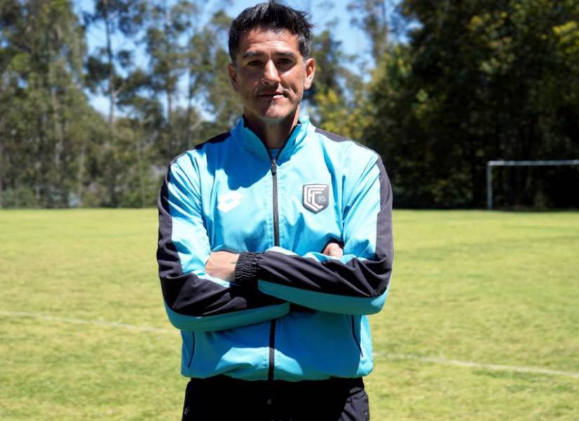 El Beto Araujo llegaría al banquillo del Deportivo Cuenca.