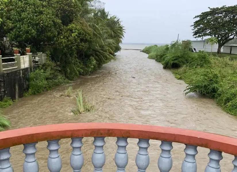 la isla de Guam inundada.