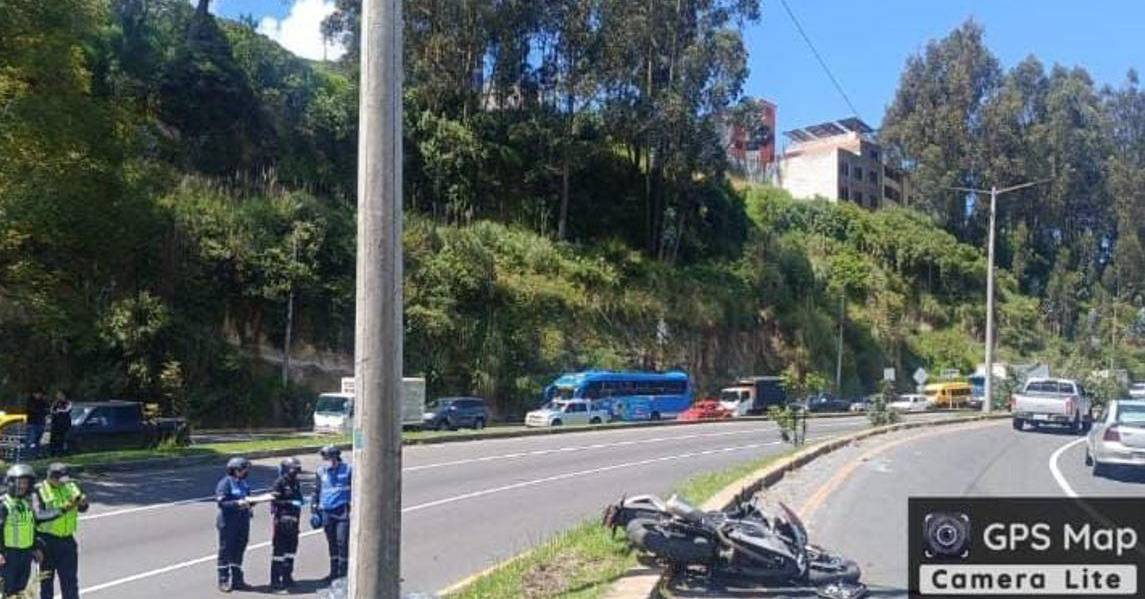 Un motociclista falleció en accidente de tránsito en la avenida Simón Bolívar