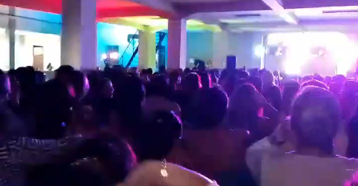 El Ministerio de Educación sancionará a funcionarios por una fiesta con strippers en colegio de Guayaquil