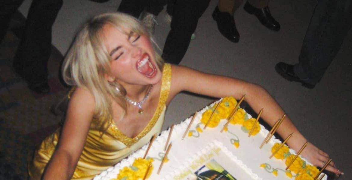 Leonardo DiCaprio apareció en el pastel de cumpleaños de Sabrina Carpenter