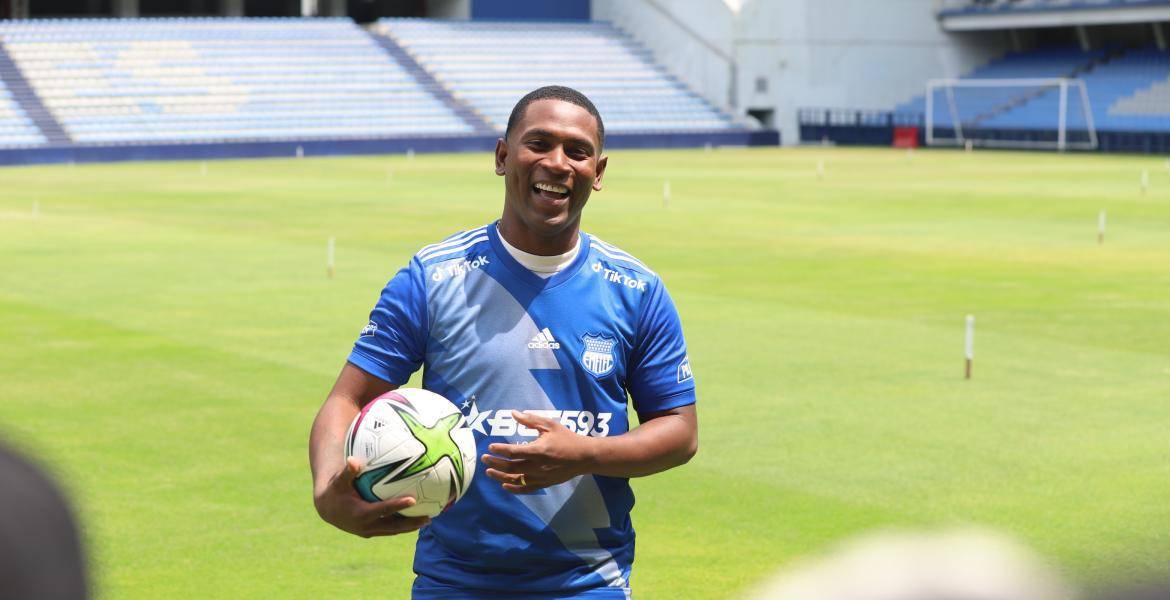 Emelec solicitó USD 3 millones a Bryan Angulo y The Strongest por la ruptura de contrato