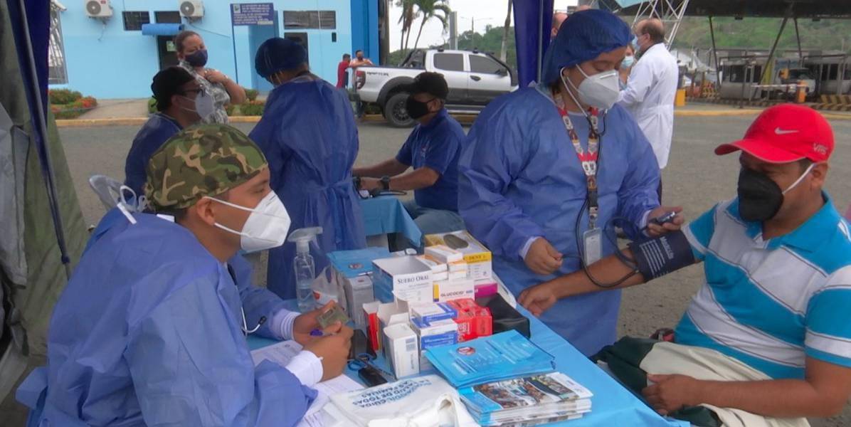 Ministerio de Salud Pública habilita varios centros de vacunación para este domingo en Guayaquil y Durán