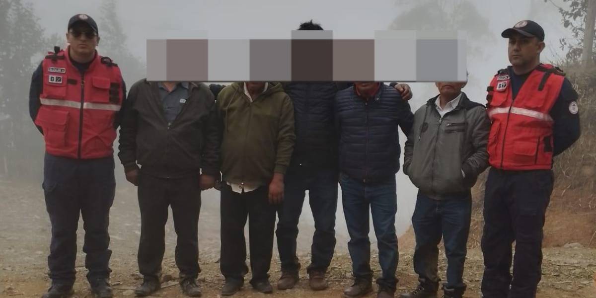 Cinco viajeros peruanos se extraviaron en el cerro Soroche de Loja