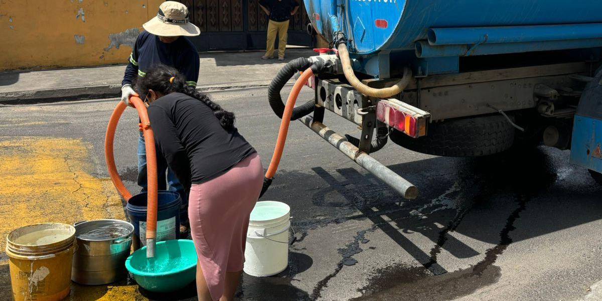 El Ministerio de Ambiente verificará los embalses que dotan de agua a Quito tras anuncio de racionamientos